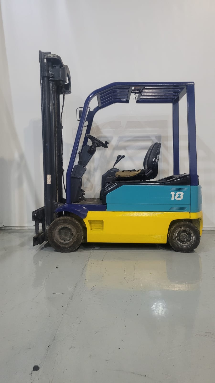 carretilla 4 ruedas komatsu