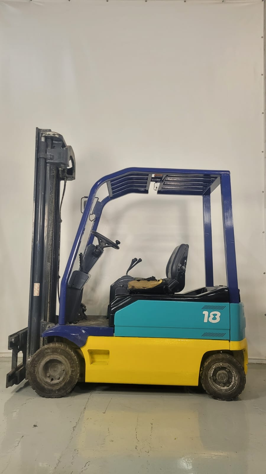 carretilla 4 ruedas komatsu