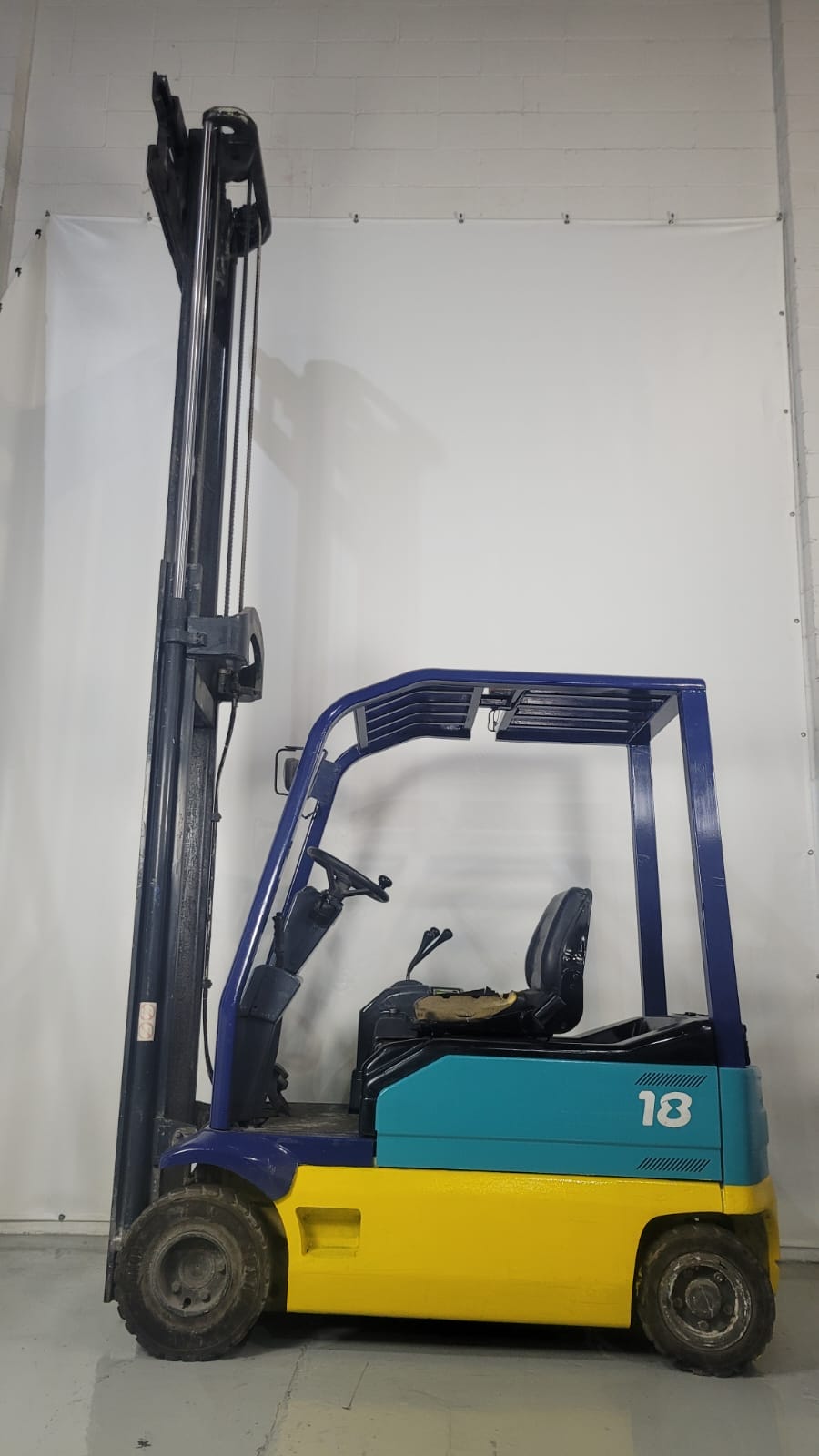 carretilla 4 ruedas komatsu