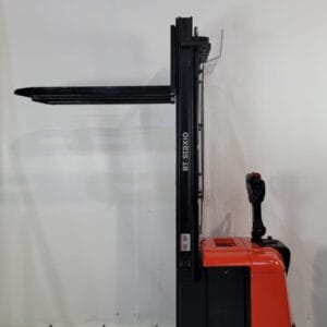 apilador BT NEGRO Y ROJO