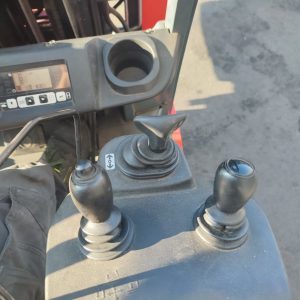 CARRETILLA TOYOTA CON PINZA